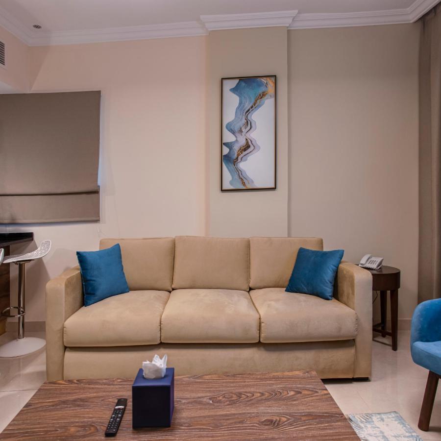 Viola Hotel Apartments Sharjah Exterior photo