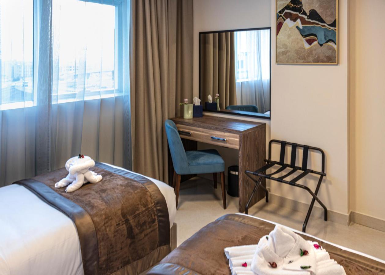 Viola Hotel Apartments Sharjah Exterior photo