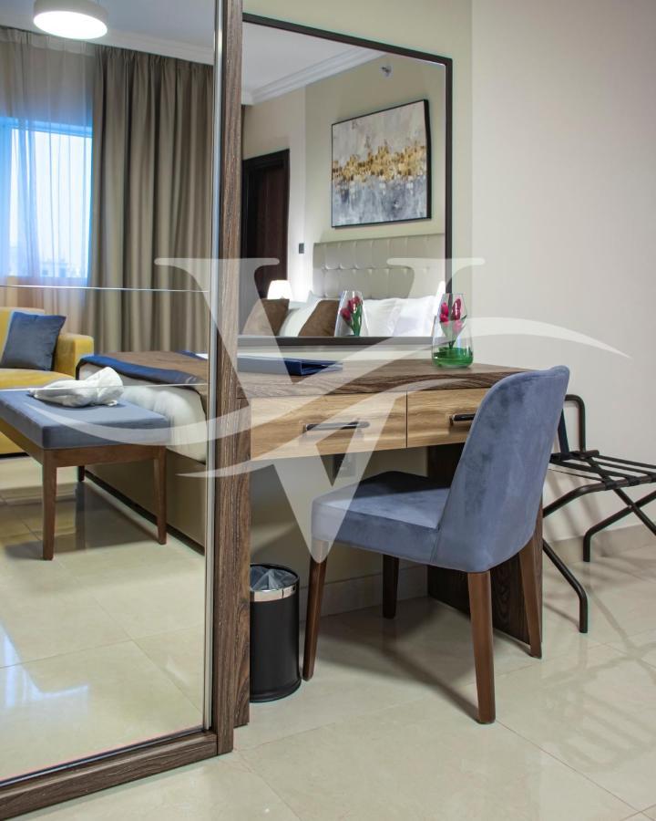Viola Hotel Apartments Sharjah Exterior photo